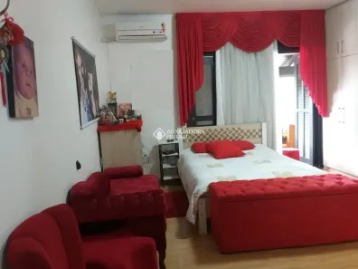 Casa com 3 Quartos à venda, 245m² no Jardim Itu, Porto Alegre