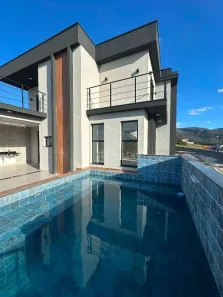 Casa de Condomínio com 4 Quartos à venda, 285m² no Laranja Azeda, Atibaia
