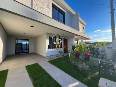 Sobrado com 3 Quartos à venda, 119m² no Forquilhas, São José