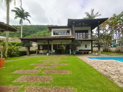 Casa com 4 Quartos para alugar, 350m² no Tabatinga, Caraguatatuba