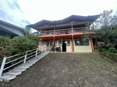 Casa com 4 Quartos à venda, 308m² no Centro, Gramado