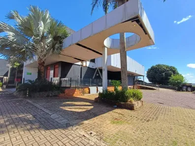 Sala Comercial para alugar, 1746m² no Centro, Cascavel