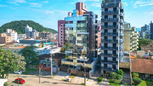 Apartamento com 3 Quartos para alugar, 122m² no Centro, Guaratuba