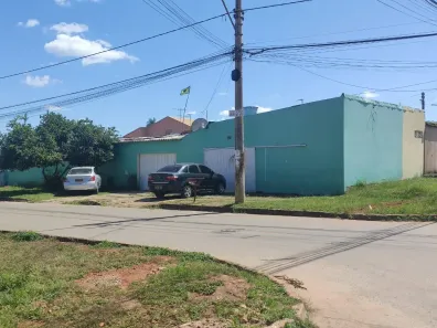 Casa com 6 Quartos à venda, 300m² no Setor Residencial Leste, Brasília