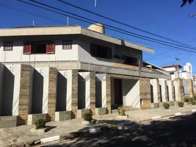 Imóvel Comercial com 4 Quartos à venda, 400m² no Jardim Chapadão, Campinas
