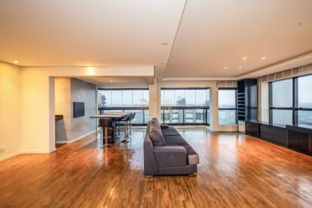 Apartamento com 3 Quartos para alugar, 225m² no Campo Comprido, Curitiba