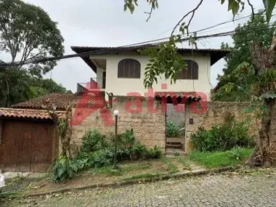 Casa com 5 Quartos para alugar, 300m² no Marechal Hermes, Rio de Janeiro