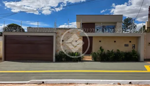 Casa com 4 Quartos à venda, 219m² no Jardim Europa, Goiânia