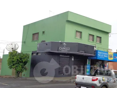Casa com 5 Quartos para alugar, 230m² no Daniel Fonseca, Uberlândia