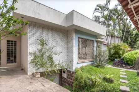 Casa com 3 Quartos à venda, 350m² no Vila Assunção, Porto Alegre
