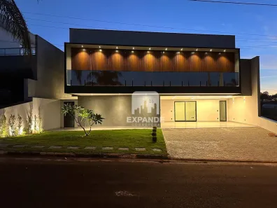 Casa de Condomínio com 3 Quartos à venda, 360m² no Parque Residencial Nazaré, Botucatu
