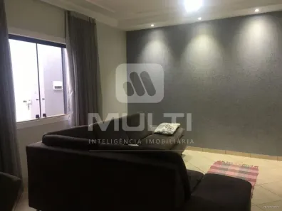 Casa com 4 Quartos à venda, 183m² no São Jorge, Uberlândia