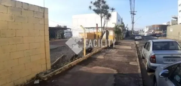 Lote/Terreno para alugar, 990m² no Jardim do Trevo, Campinas
