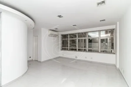 Sala Comercial à venda, 48m² no Santo Amaro, São Paulo