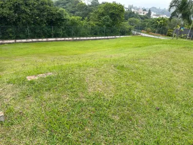 Lote/Terreno à venda, 739m² no Granja Viana, Carapicuíba