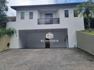 Casa de Condomínio com 3 Quartos para venda ou aluguel, 270m² no Arujá Country Club, Arujá