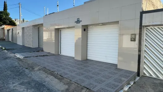 Casa com 3 Quartos à venda, 200m² no Indianópolis, Caruaru