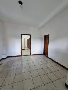 Prédio Residencial para alugar, 60m² no Alto da Cruz, Camaçari
