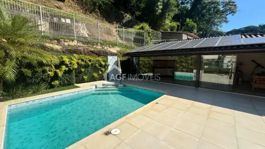 Casa de Condomínio com 4 Quartos à venda, 400m² no Piratininga, Niterói
