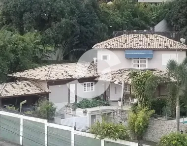 Casa de Condomínio com 5 Quartos à venda, 658m² no Sapê, Niterói