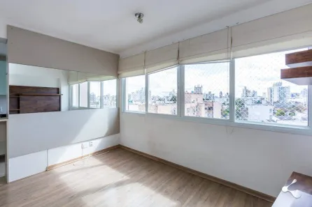 Apartamento com 2 Quartos para alugar, 53m² no Azenha, Porto Alegre