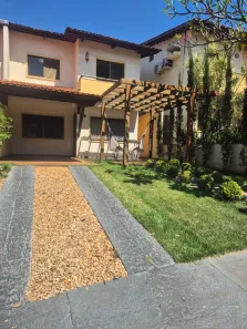 Casa de Condomínio com 3 Quartos à venda, 112m² no Jardim Vitória, Goiânia