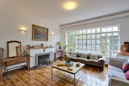 Sobrado com 3 Quartos à venda, 228m² no Granja Julieta, São Paulo