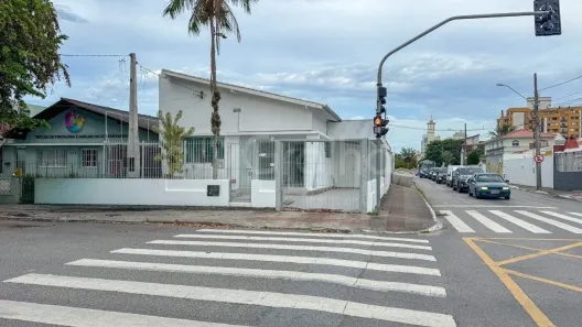 Casa com 3 Quartos à venda, 121m² no Balneário, Florianópolis