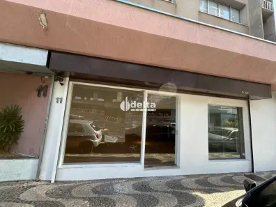 Ponto Comercial para alugar, 70m² no Centro, Uberlândia