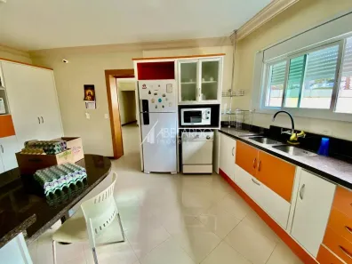 Apartamento com 4 Quartos para alugar, 669m² no Velha, Blumenau