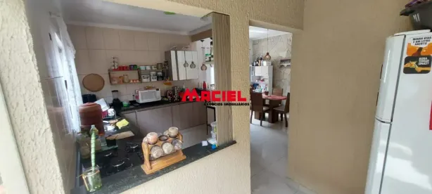 Casa com 4 Quartos à venda, 135m² no Jardim Castanheira, São José dos Campos