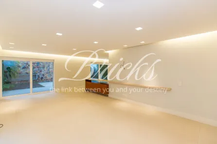 Casa de Condomínio com 4 Quartos à venda, 370m² no Santo Amaro, São Paulo