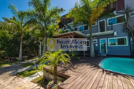 Casa com 5 Quartos à venda, 200m² no Ponta das Canas, Florianópolis