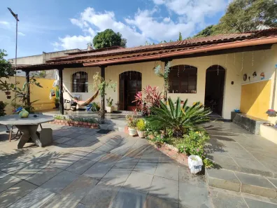 Casa com 4 Quartos à venda, 329m² no Alto Caiçaras, Belo Horizonte
