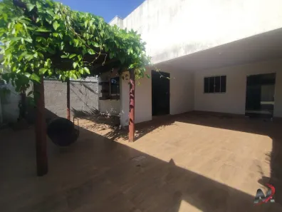 Casa com 3 Quartos à venda, 300m² no Centro, Formosa