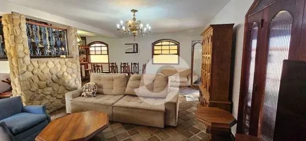 Casa com 4 Quartos à venda, 398m² no Piratininga, Niterói