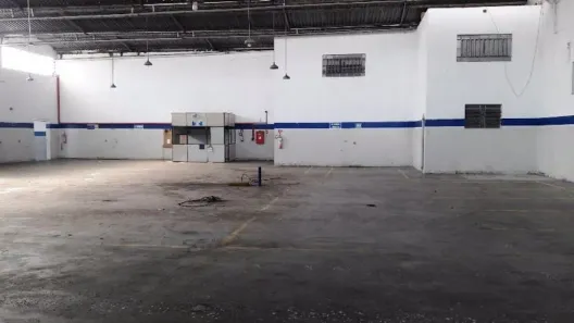 Ponto Comercial para alugar, 2200m² no Jardim Esper, Jacareí