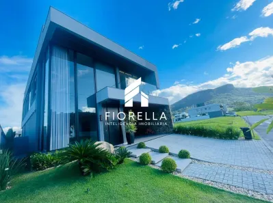 Casa com 3 Quartos à venda, 324m² no Pedra Branca, Palhoça