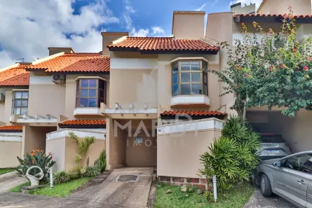 Casa de Condomínio com 3 Quartos à venda, 101m² no Jardim Sabará, Porto Alegre