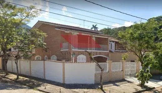 Sobrado com 4 Quartos à venda, 218m² no Jardim Adalgisa, Caraguatatuba