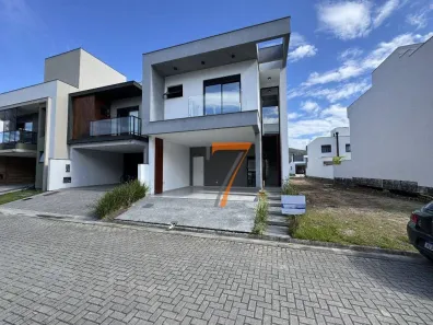 Casa de Condomínio com 3 Quartos à venda, 200m² no Beira Rio, Biguaçu