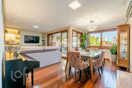 Apartamento com 3 Quartos à venda, 135m² no Petrópolis, Porto Alegre