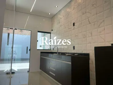 Casa com 2 Quartos à venda, 69m² no Jardim Holanda, Uberlândia