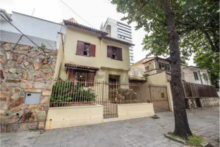 Casa com 3 Quartos à venda, 244m² no Barro Preto, Belo Horizonte