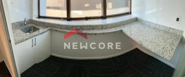 Sala Comercial à venda, 99m² no São João, Porto Alegre