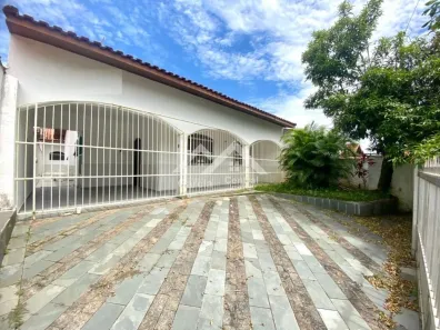 Casa com 3 Quartos à venda, 146m² no Balneário Três Marias, Peruíbe
