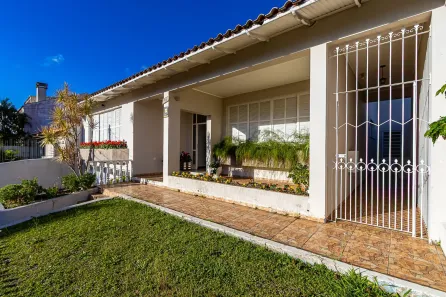 Casa com 4 Quartos à venda, 316m² no Jardim das Américas, Curitiba