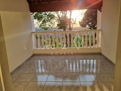 Sobrado com 3 Quartos à venda, 180m² no Jardim das Oliveiras, Jacareí