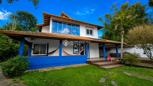 Casa com 4 Quartos à venda, 220m² no Morro das Pedras, Florianópolis