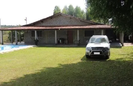 Fazenda/Sítio com 3 Quartos à venda, 264m² no Jundiacanga, Araçoiaba da Serra